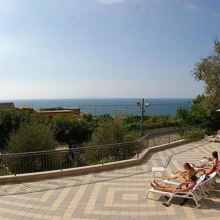 מלון Villaggio Turistico Bleu Village 4*