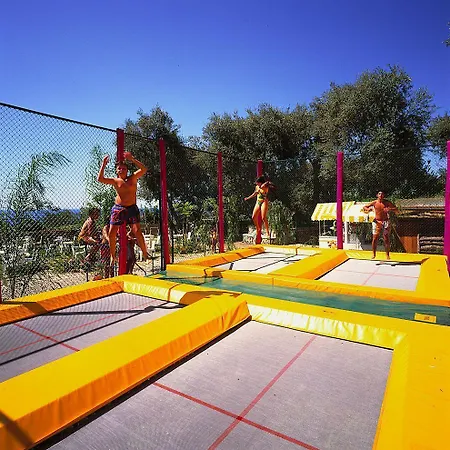 מלון Villaggio Turistico Bleu Village