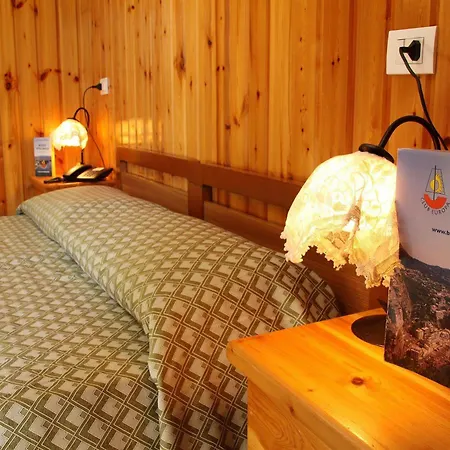 מלון Villaggio Turistico Bleu Village 4*